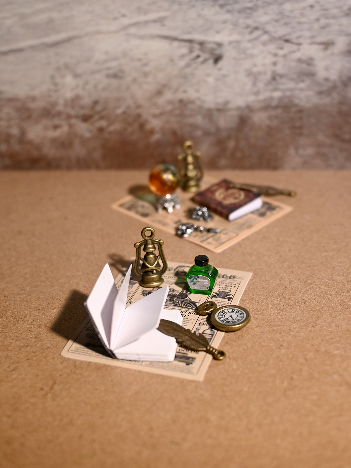 Miniature Replica Magic Vintag - Home Decor Manufacturers 评论和价格